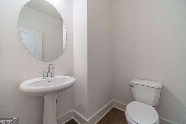 Building Photo - 56 Garrison Dr