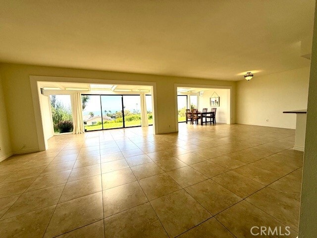 Building Photo - 118 Calle Cuervo