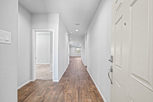 Building Photo - 4315 Isoletta Ct