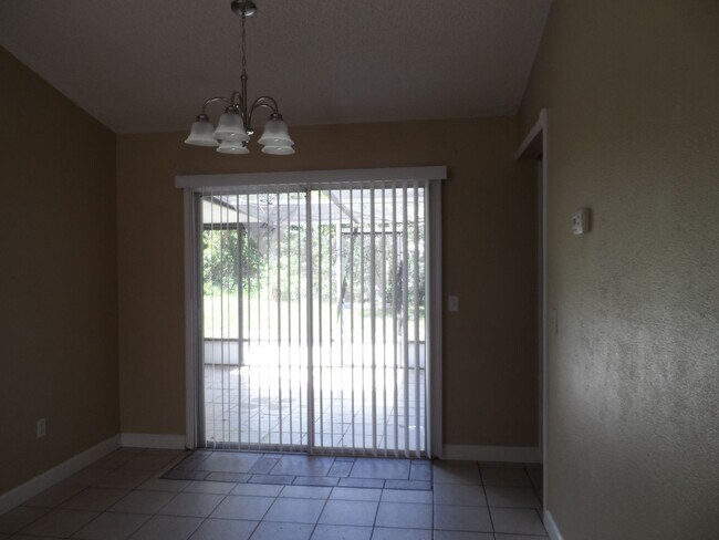 Building Photo - 2950 Norvell Ct