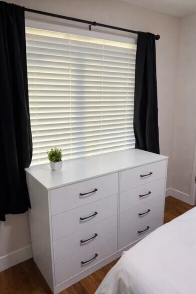 Building Photo - 3711 Nashville Ave