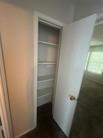 Building Photo - 4256 Meadowknoll Dr