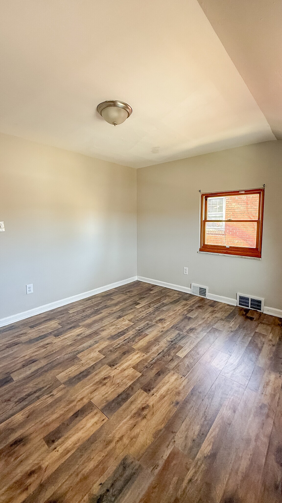 Bedroom 3 - 2019 Fairlawn st