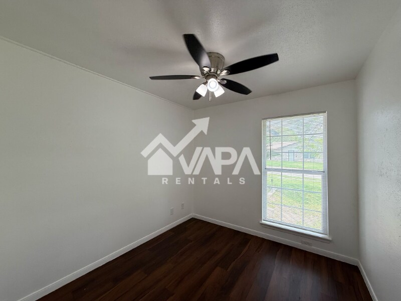 Building Photo - 14419 Briarlake St