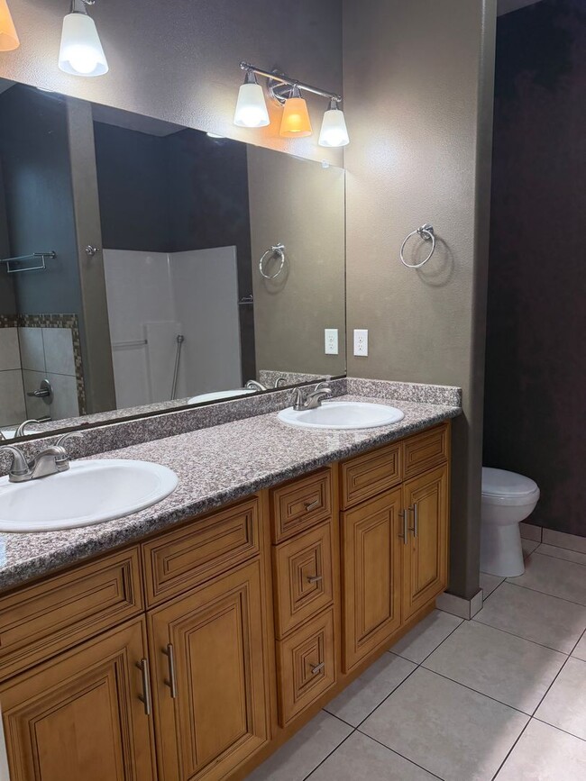 Building Photo - Beautiful Home In Quiet Neighborhood! Landscaping Included!