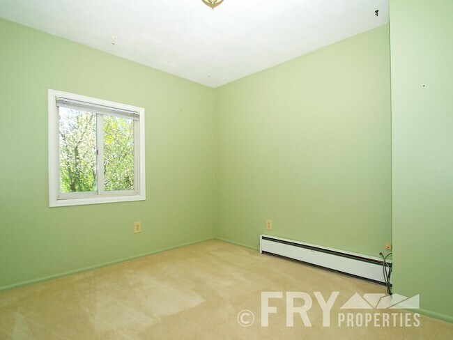 Building Photo - Great Home in Wellshire Neighborhood