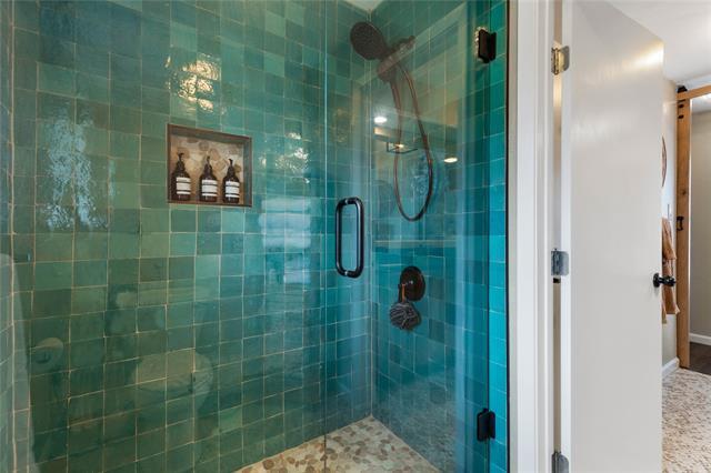 Building Photo - 301 Granada Calle St