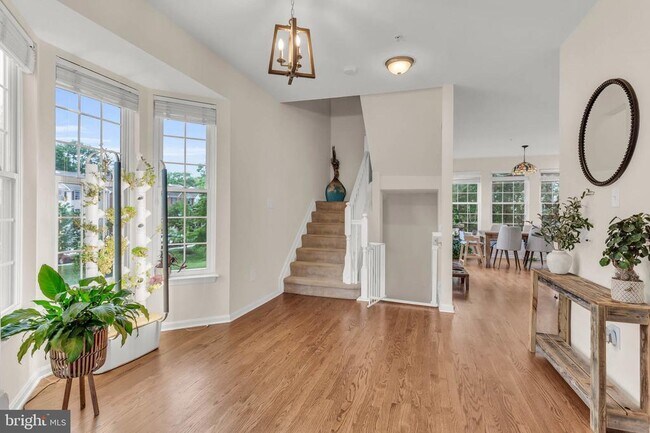 Building Photo - 2152 Millhaven Dr