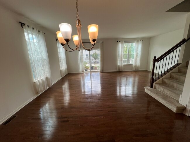 Building Photo - 4014 Pompton Ct