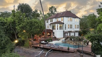 Building Photo - 1 Magnolia Bend Dr