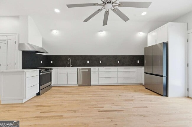 Building Photo - 850 Ormewood Ave SE