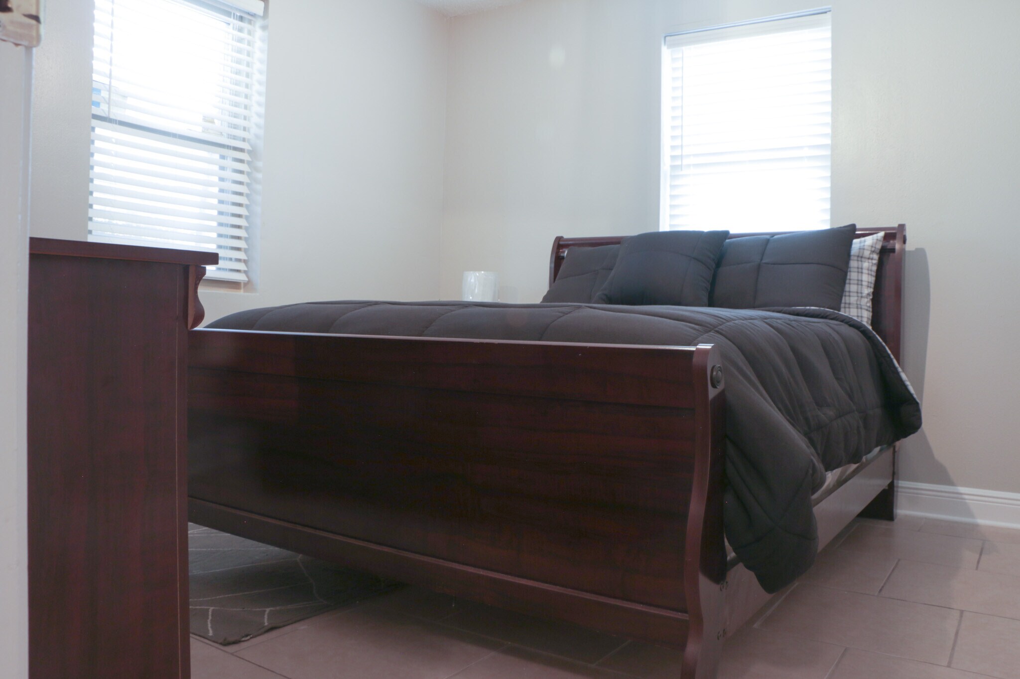 Bedroom - 5119 Baccich St
