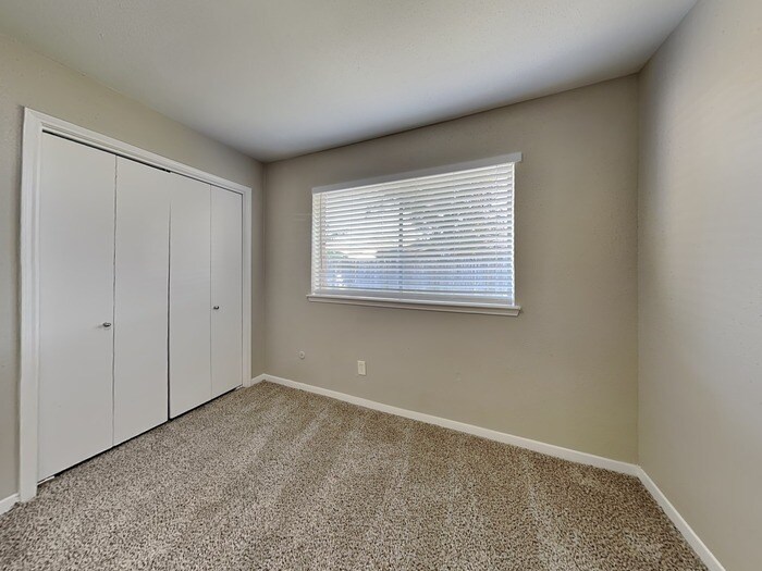 Building Photo - 2307 Romayor Ct