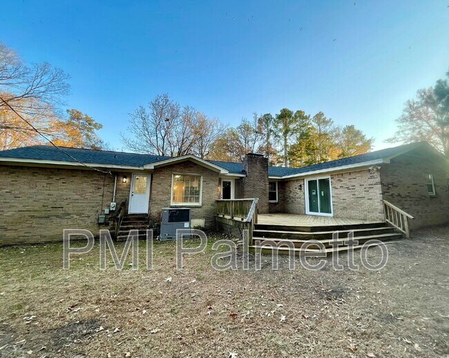 Building Photo - 300 Quincannon Rd