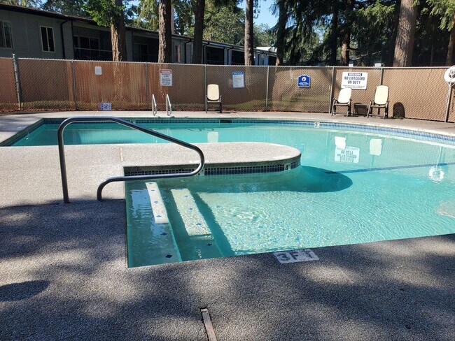 Building Photo - 2bd, 2 ba Condo in Oakbrook, Amenities! $1...