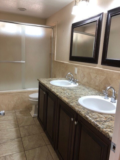 Building Photo - 3-Bedroom Hesperia Home on a Large Lot!