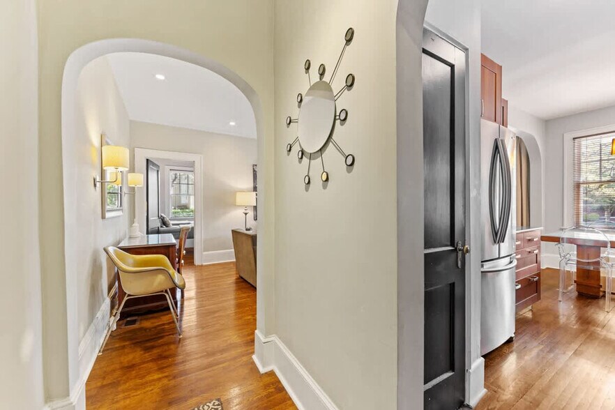 Building Photo - 500 Queens Rd