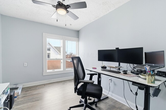 Building Photo - 1374 Ida Ave