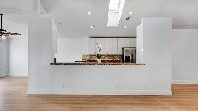 Building Photo - 22557 Swordfish Dr