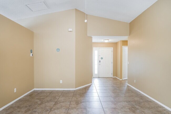 Building Photo - 6311 7th St Ct E