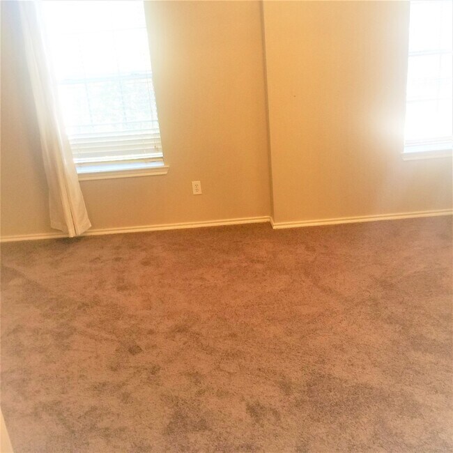 Building Photo - 46 Wineberry Pl