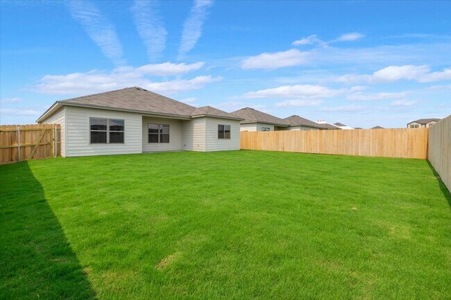Building Photo - 7436 Garden Glen