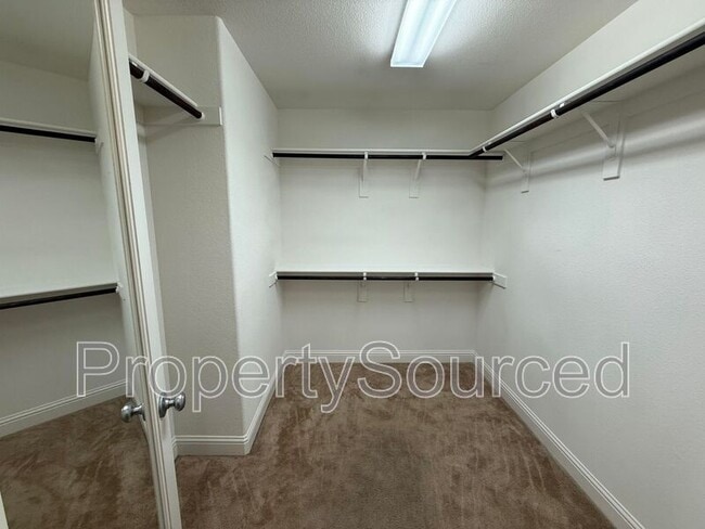 Building Photo - 656 Open Range Ave