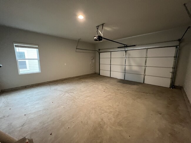 Building Photo - Charming Single Story Kyle Home with Neigh...