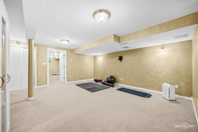 Building Photo - 1445 Waterside Dr