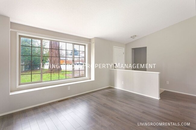 Building Photo - 8715 NE 109th Ct