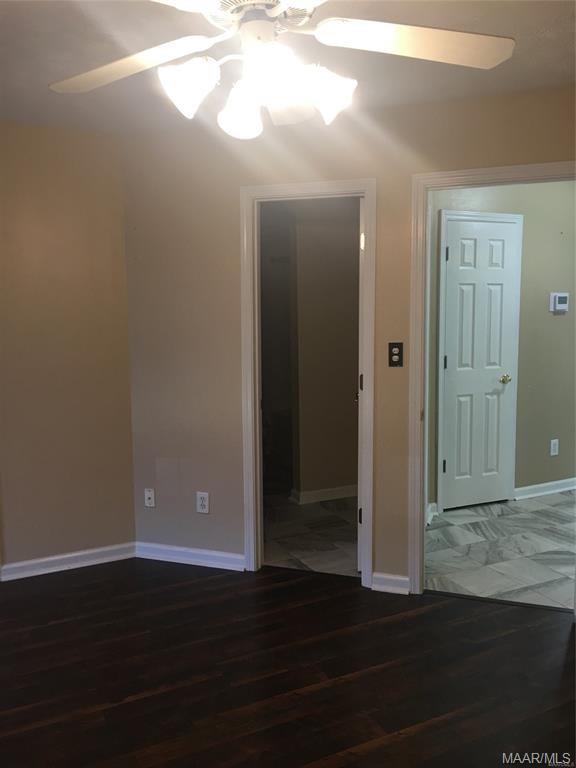 Building Photo - 6400 Chaprice Ln