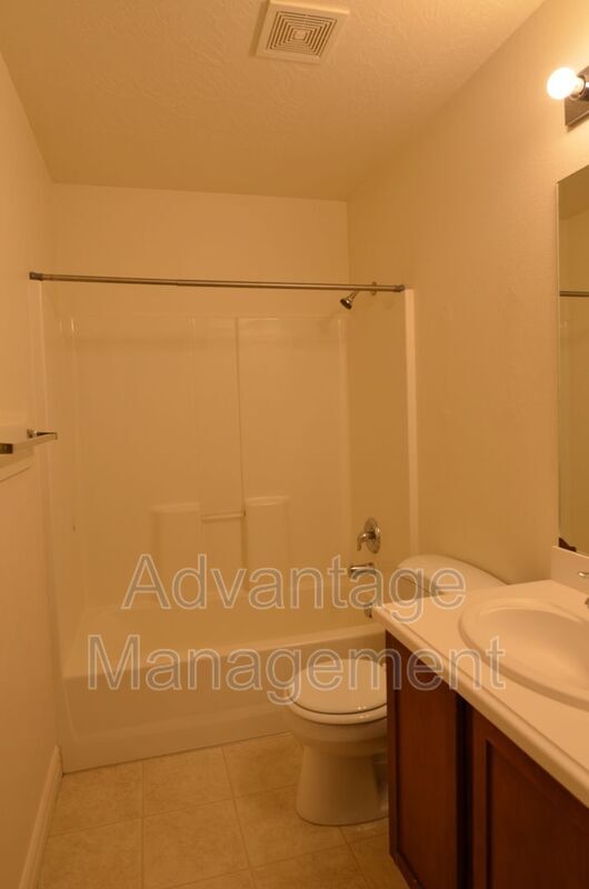 Building Photo - 4044 S Lake Vista Dr