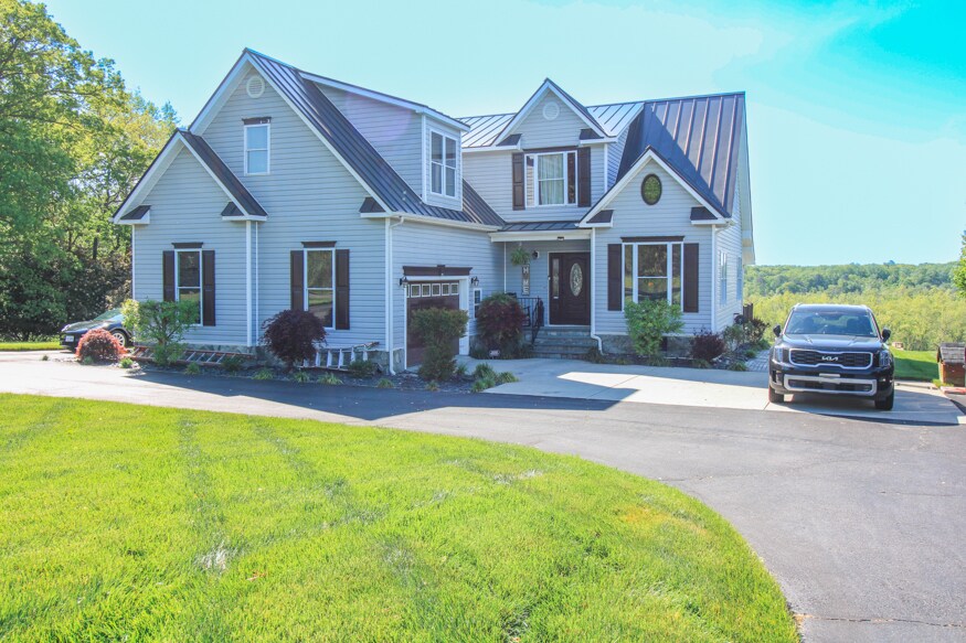 Primary Photo - 511 Riverview Ct