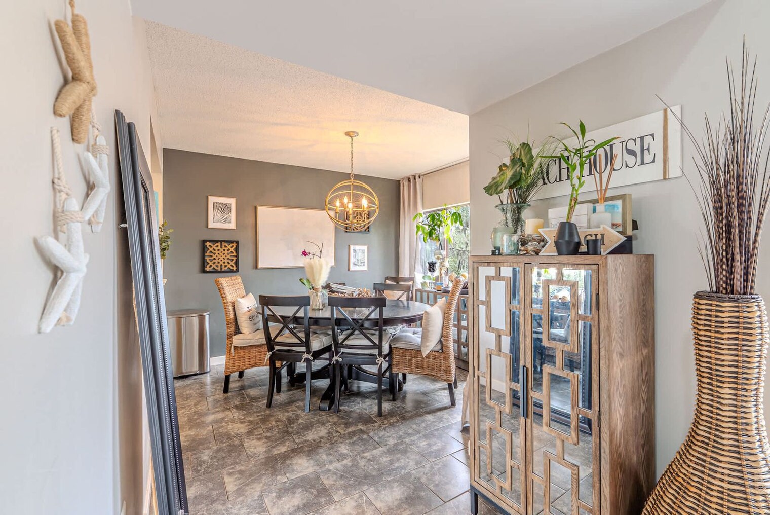 Building Photo - 137 Cordillo Pkwy