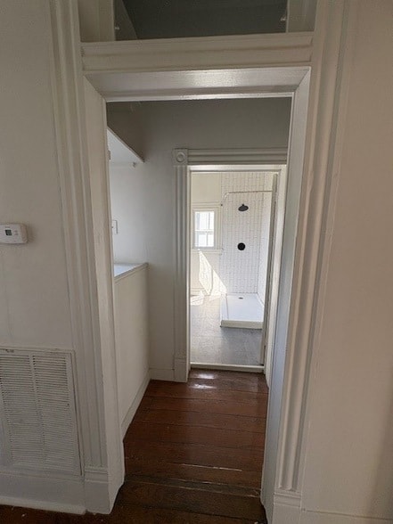 Building Photo - 610 14th St