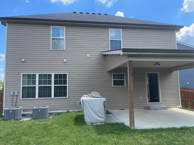 Building Photo - 1568 Sweet Clover Pk