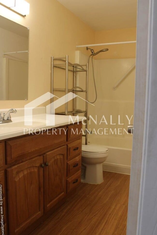 Building Photo - 3 Bedroom Port Orchard Rambler on a Cul-de...