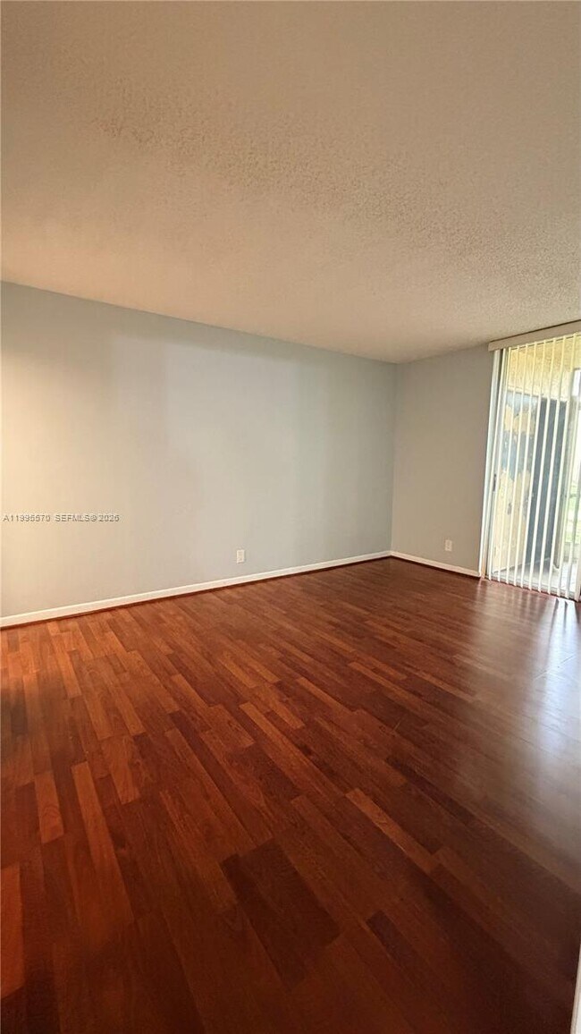 Building Photo - 3121 NW 47th Terrace