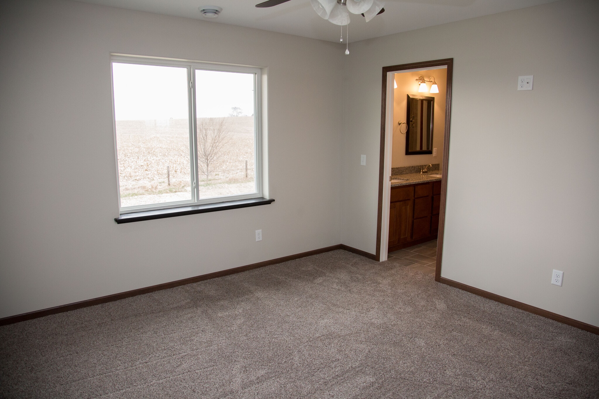 Building Photo - 6385 Osage Dr