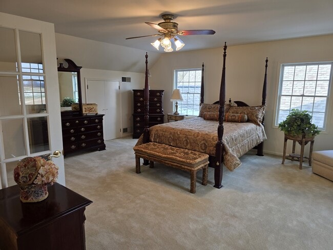 Building Photo - 411 Firehouse Rd