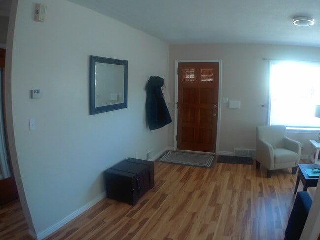 Building Photo - 4 Bed Beautiful Refurbished Sugarhouse Home