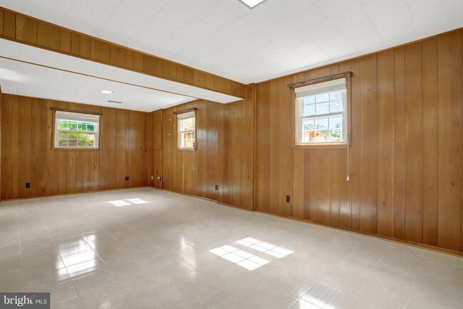 Building Photo - 7623 Arlen St