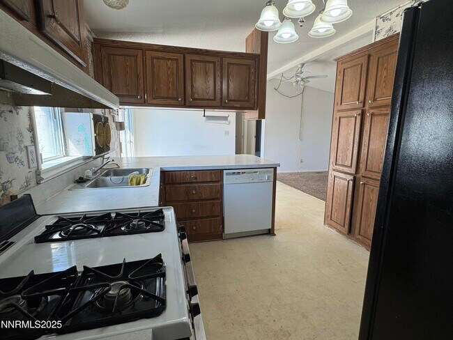 Building Photo - 2775 Snapdragon Wy