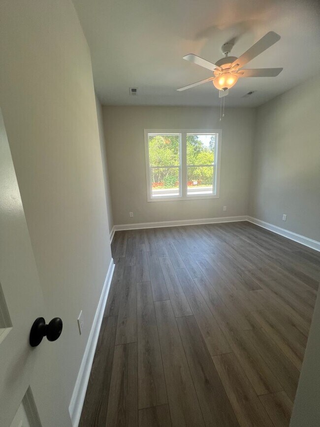 Building Photo - New Construction 3 Bedroom Home