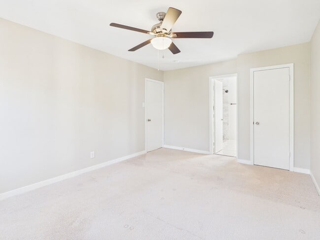 Building Photo - 12024 Lockett Ridge Ave