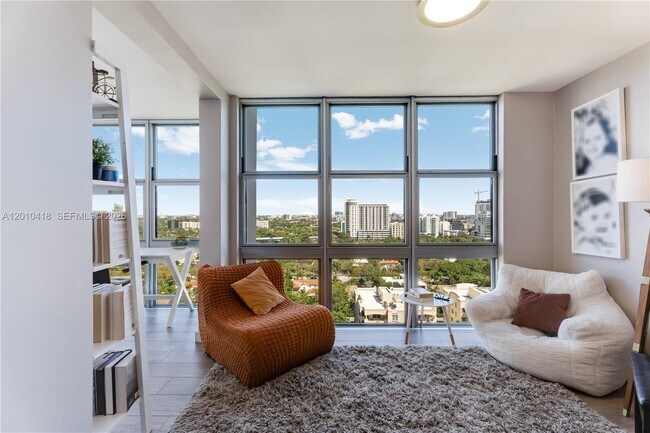 Building Photo - 1901 Brickell Ave