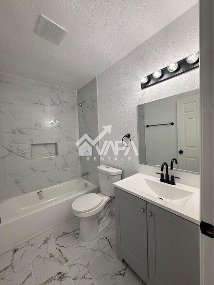 Building Photo - 9034 Oceanview Dr