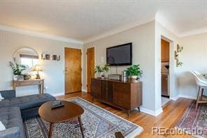 Building Photo - 733 E 2nd Ave