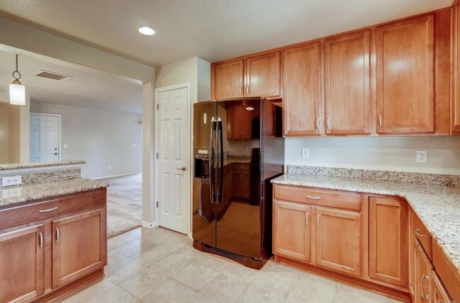 Building Photo - Spacious 3-Bed, 2.5-Bath Townhouse in Waln...