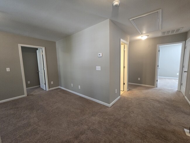 Building Photo - 3917 Valley Side Ct